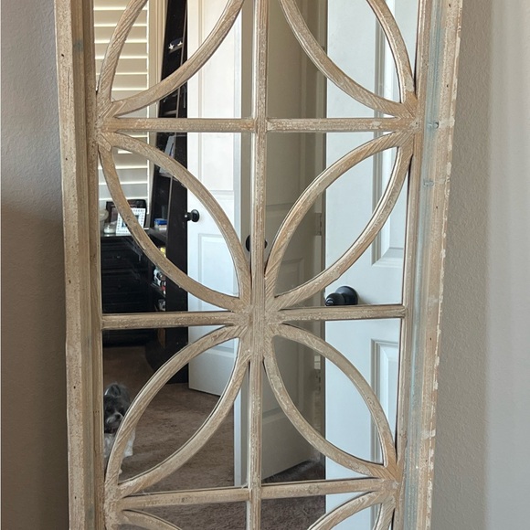 Elegant Cream Wall Mirror